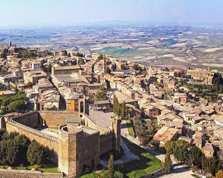 Explore Montalcino in Tuscany Italy with Villa Nobile Cortona